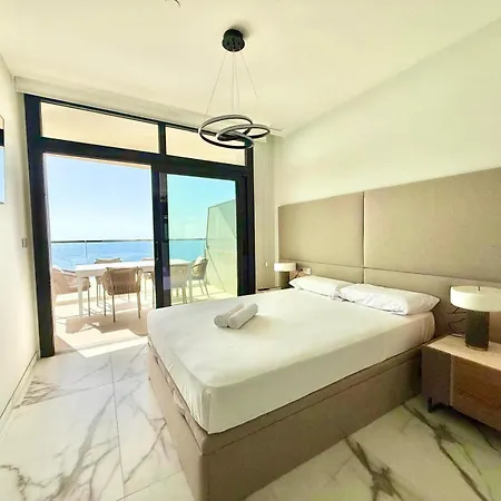 Sunset Sailors Stunning Views