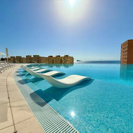 Sunset Sailors Stunning Views شقة *